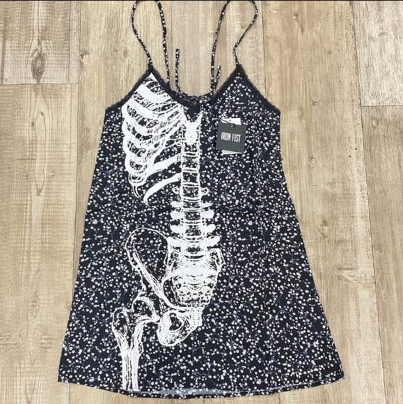 ☮️SOLD!☮️NWT! Iron Fist Death Breath Black Slip Dress. Size 2XL - Picture 4 of 11